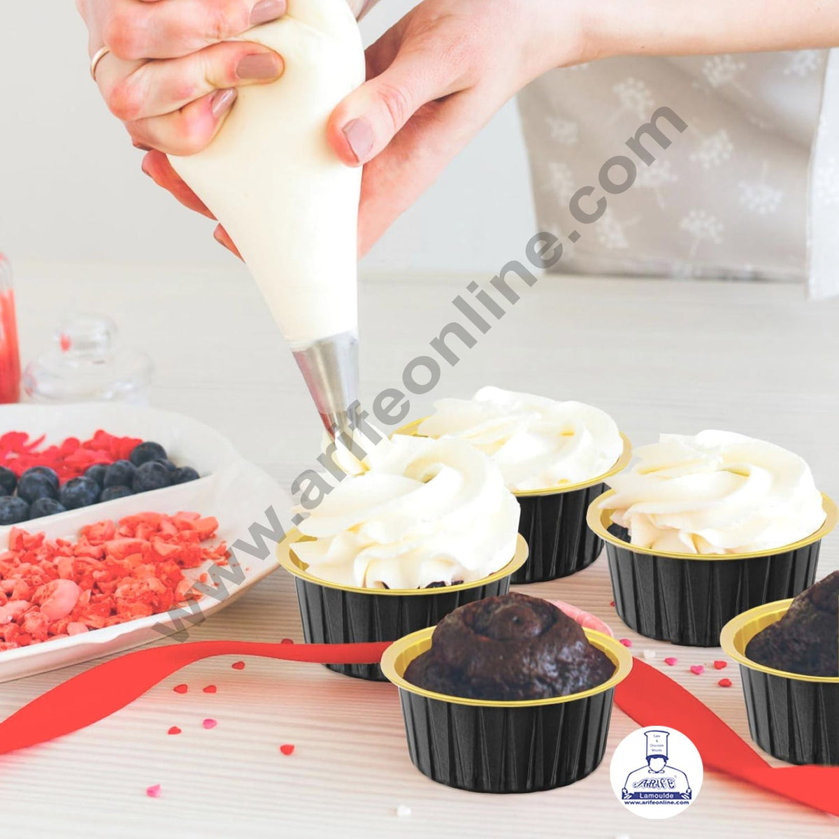 Black Round Frill Aluminium Tin Foil With Dome Lid Bake & Serve Cup| Aluminium Containers | Non-Stick Foil Baking Cups 2000 Pcs per cartoon (MOQ 1 CRTN) (M)
