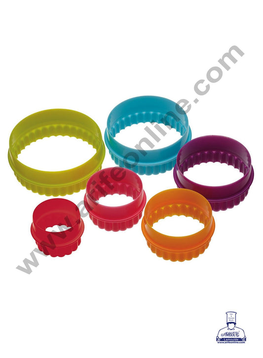 Plastic 5 pcs Round Shaped Plastic Cookie Biscuit Pastry Fondant and Cake Cutter SBDT-009 (MOQ 12 PCS) (RE)