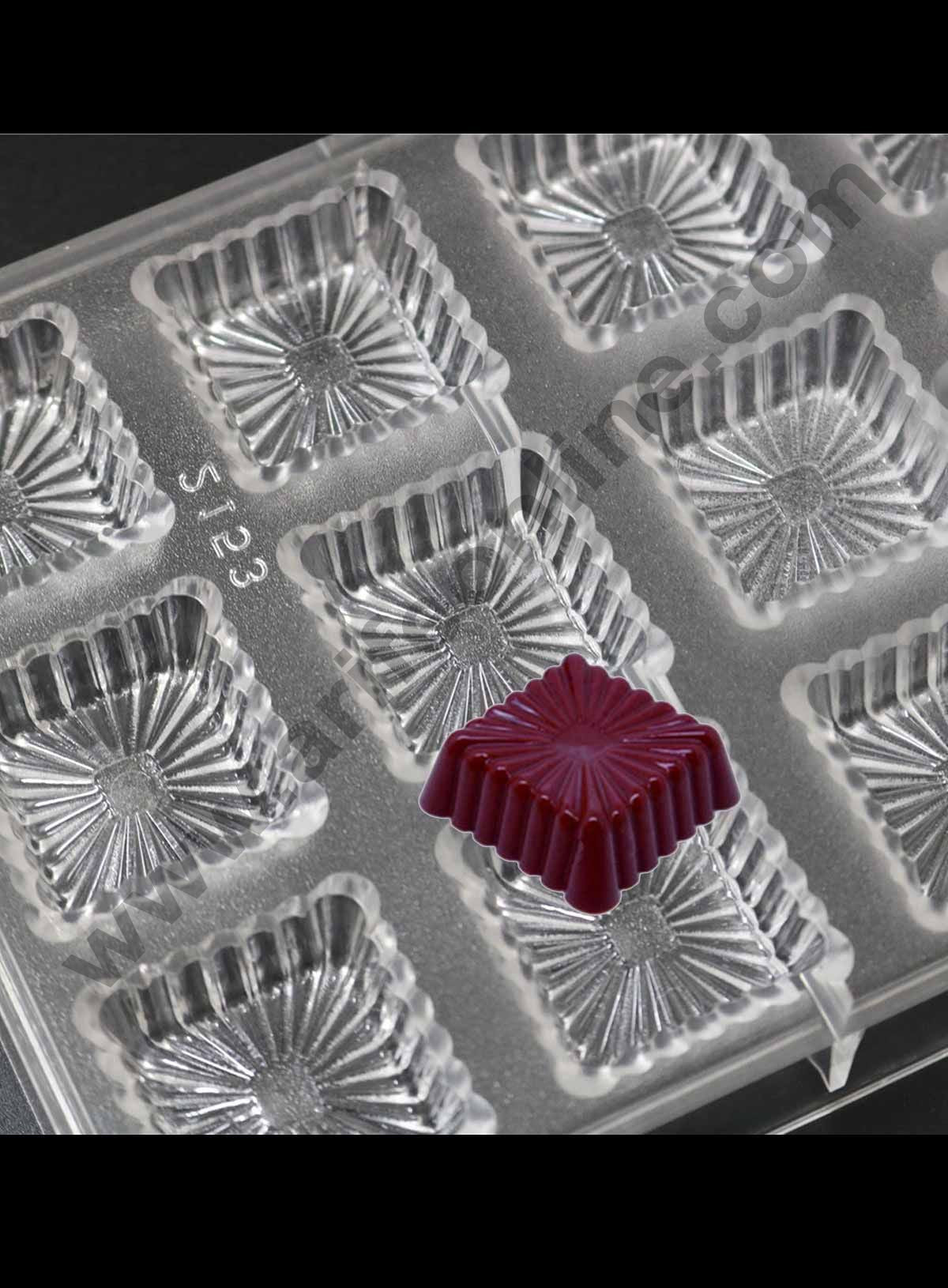 18 Cavity Fluted Surface Square Cube Shaped Polycarbonate Chocolate Mould SB-2153 (MOQ 12 PCS) (AME)