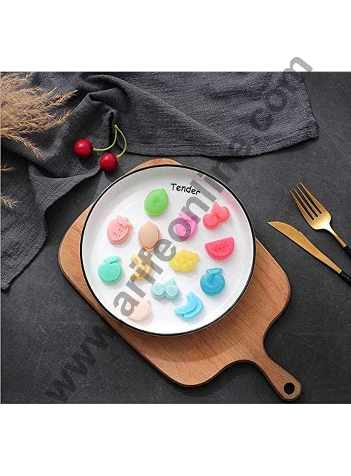 18 Cavity Silicone Chocolate Mould Mix Fruits Apple Pineapple Watermelon Strawberry Silicon Jelly Candy Moulds (MOQ 12 PCS) (FE)
