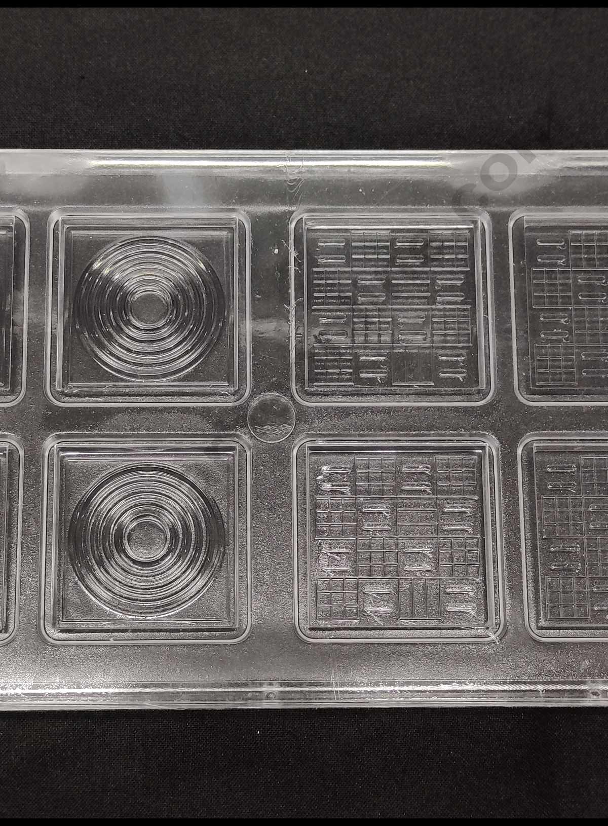 8 Cavity Square Circular Shape Shallow Small Polycarbonate Chocolate Mould (MOQ 12 PCS)
