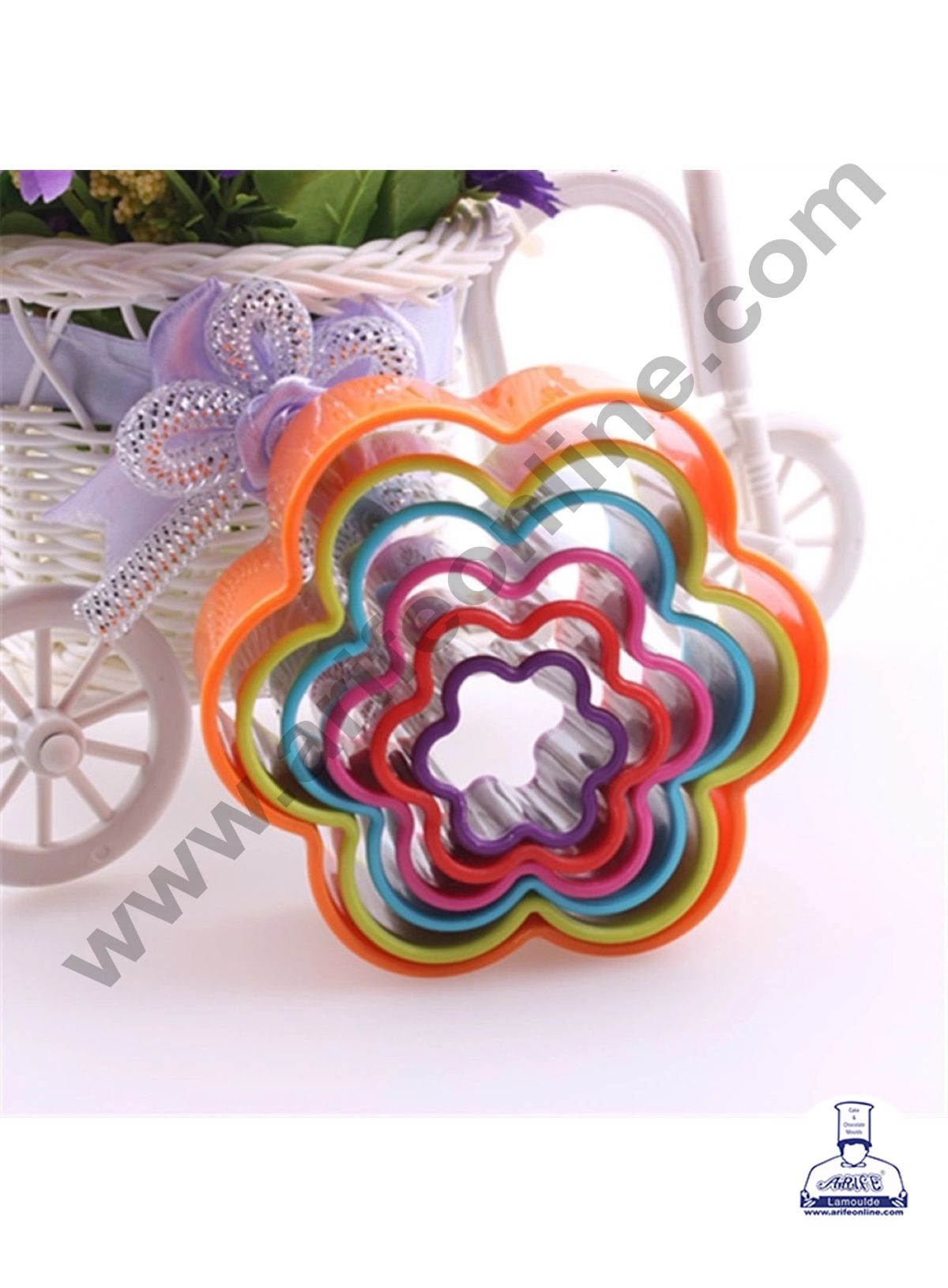 Cake Decor Plastic 6 pcs Flower Shaped Plastic Cookie Biscuit Pastry Fondant and Cake Cutter