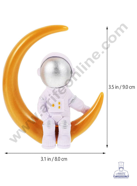 1PCS SITTING ASTRONAUT(SILVER) SBT-SL0569 (MOQ 12 PCS) (RD)